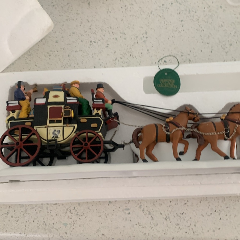 Dickens' Village Holiday Coach vintage - Picture 8 of 8